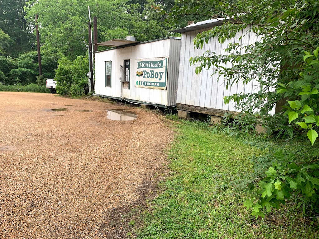 Monikas Poboy Shoppe | restaurant | 15723 US-165, Urania, LA 71480, USA | 3184953788 OR +1 318-495-3788