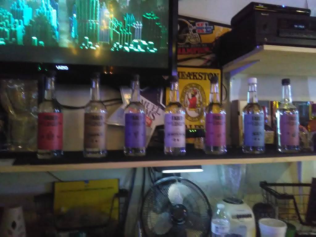 Mackeys | restaurant | 7408 Boyertown Pike, Douglassville, PA 19518, USA | 6106890405 OR +1 610-689-0405