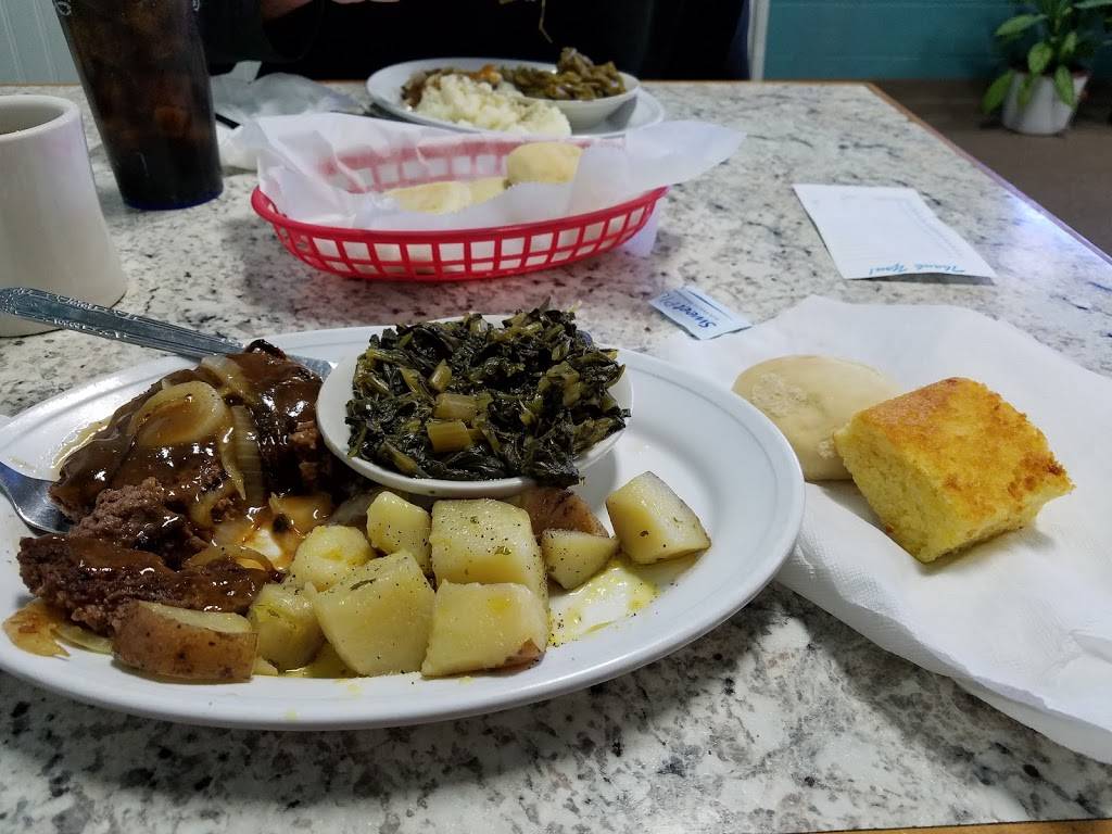 Kims Kitchen | restaurant | 263 Main St, Chatham, VA 24531, USA | 4344332260 OR +1 434-433-2260