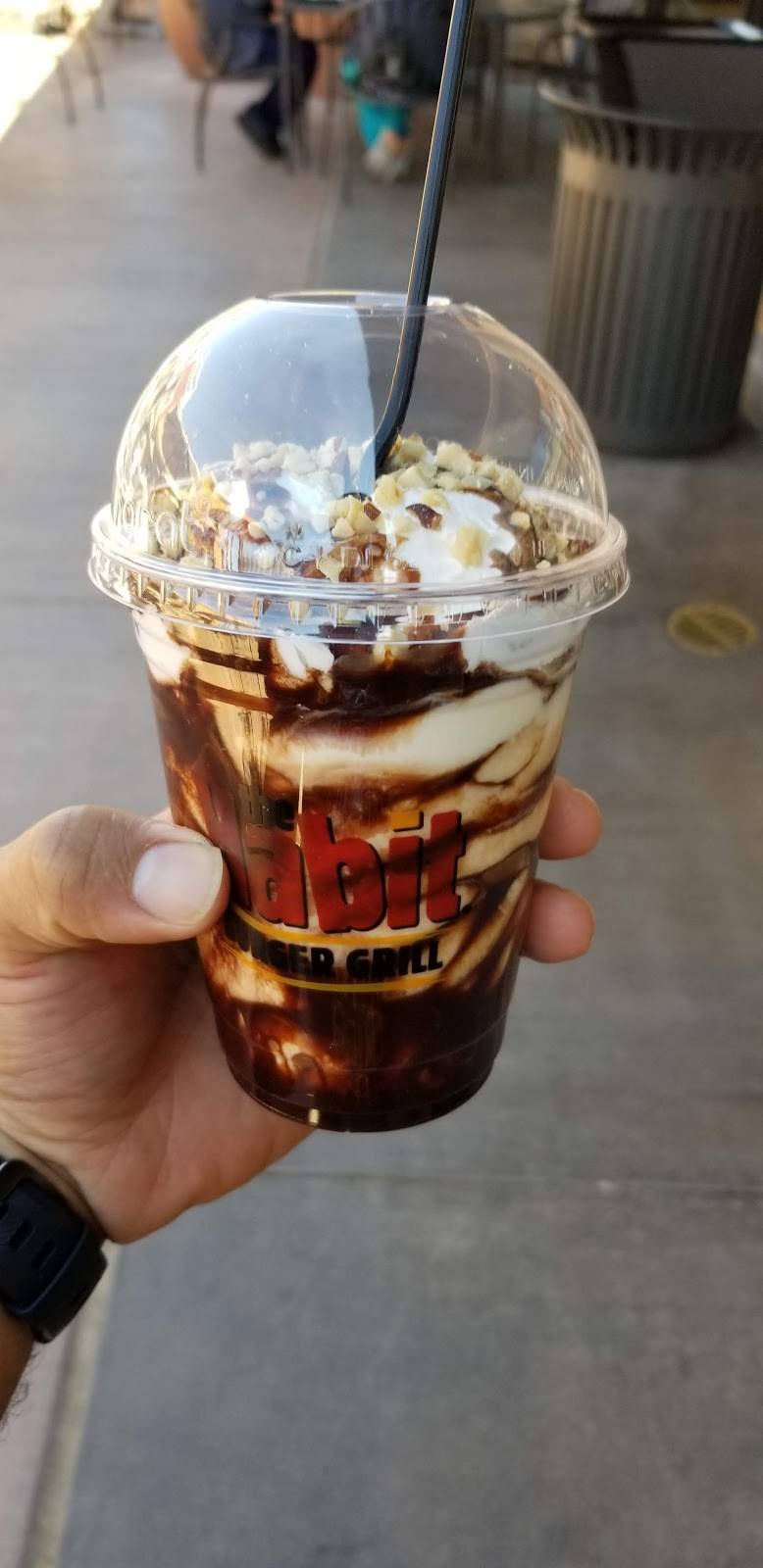 The Habit Burger Grill | meal takeaway | 1071 E 19th St, Upland, CA 91784, USA | 9099492300 OR +1 909-949-2300