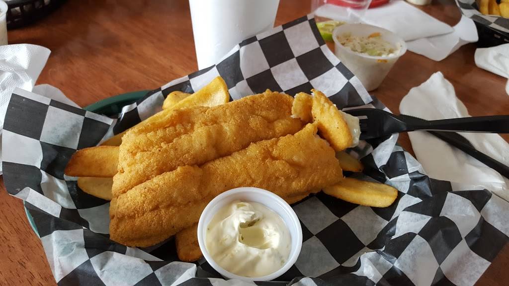 Gator Bay Marina/ Bar & Grill | restaurant | 10320 County Rd 44, Leesburg, FL 34788, USA | 3523652177 OR +1 352-365-2177