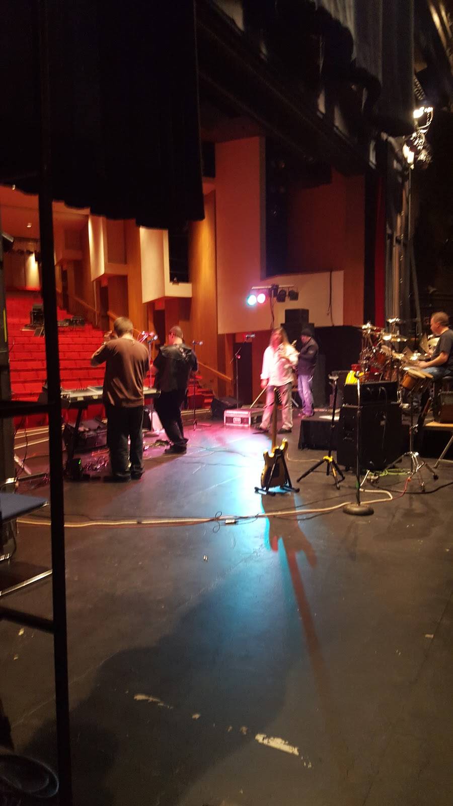 At 1800 Restaurant | restaurant | 1800 Northpoint Dr, Stevens Point, WI 54481, USA | 7153461800 OR +1 715-346-1800