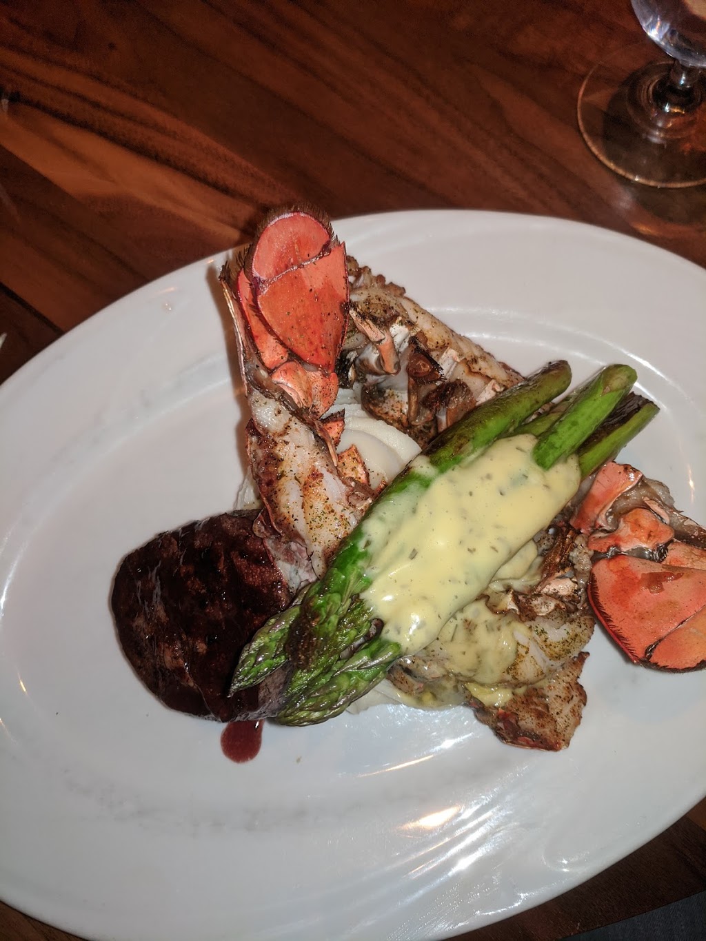 Kahills Chophouse | restaurant | 385 E 4th St #1750, South Sioux City, NE 68776, USA | 4024945025 OR +1 402-494-5025