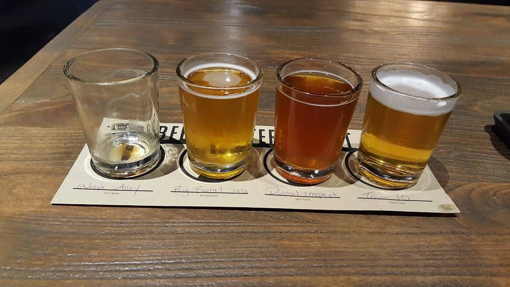 Karl Strauss Brewing Company | restaurant | 40868 Winchester Rd, Temecula, CA 92591, USA | 9512257960 OR +1 951-225-7960