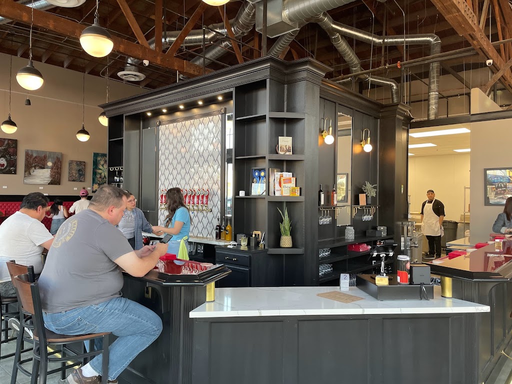 South of Shaw Beer Company | restaurant | 1755 Broadway St #107, Fresno, CA 93721, USA | 5597249356 OR +1 559-724-9356