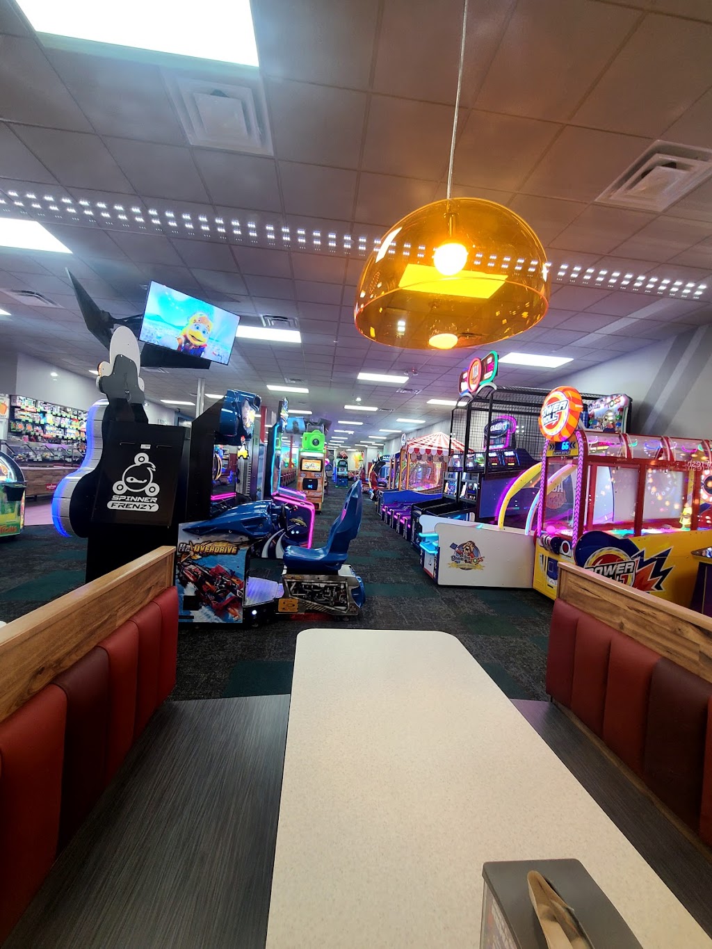 Chuck E. Cheese | restaurant | 1703-A Central Park Ave, Yonkers, NY 10710, USA | 9142026970 OR +1 914-202-6970