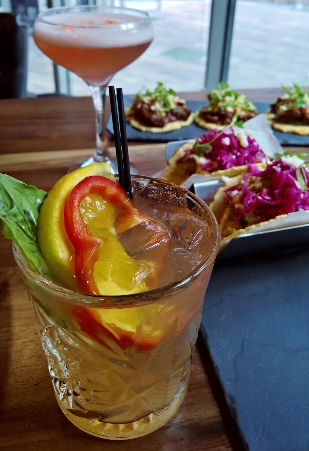 Essex Bar & Bistro | restaurant | 101 S Tryon St #14, Charlotte, NC 28280, USA | 9804063857 OR +1 980-406-3857