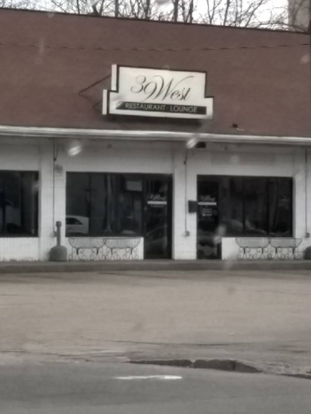 39 West Restaurant & Lounge | restaurant | 39 Phenix Ave, Cranston, RI 02920, USA | 4019447770 OR +1 401-944-7770