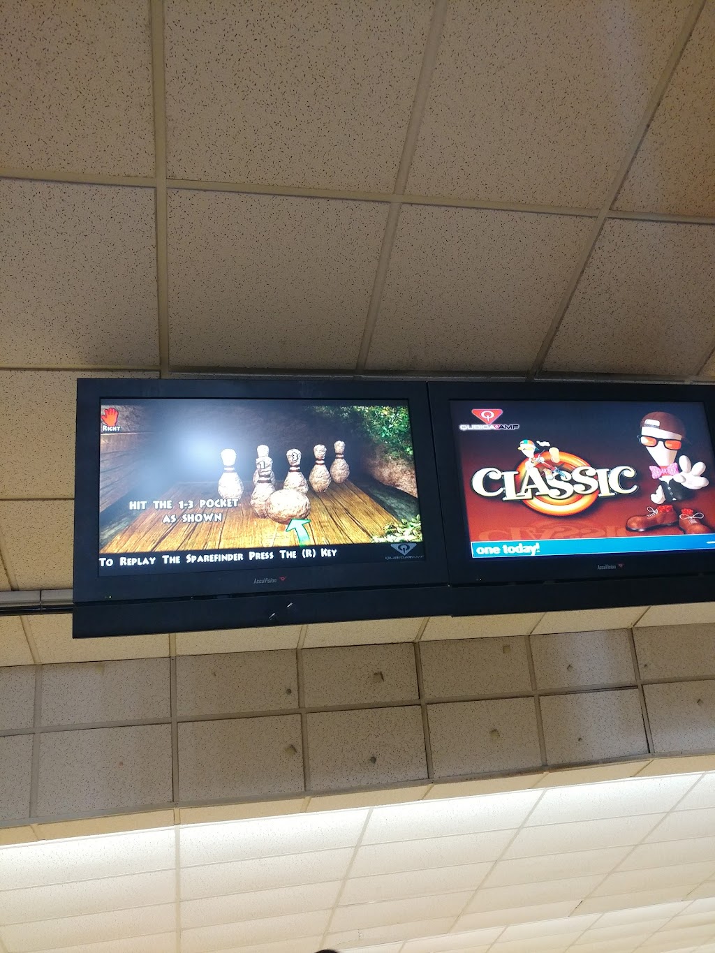 Bowlero Savannah | restaurant | 115 Tibet Ave, Savannah, GA 31406, USA | 9129250320 OR +1 912-925-0320