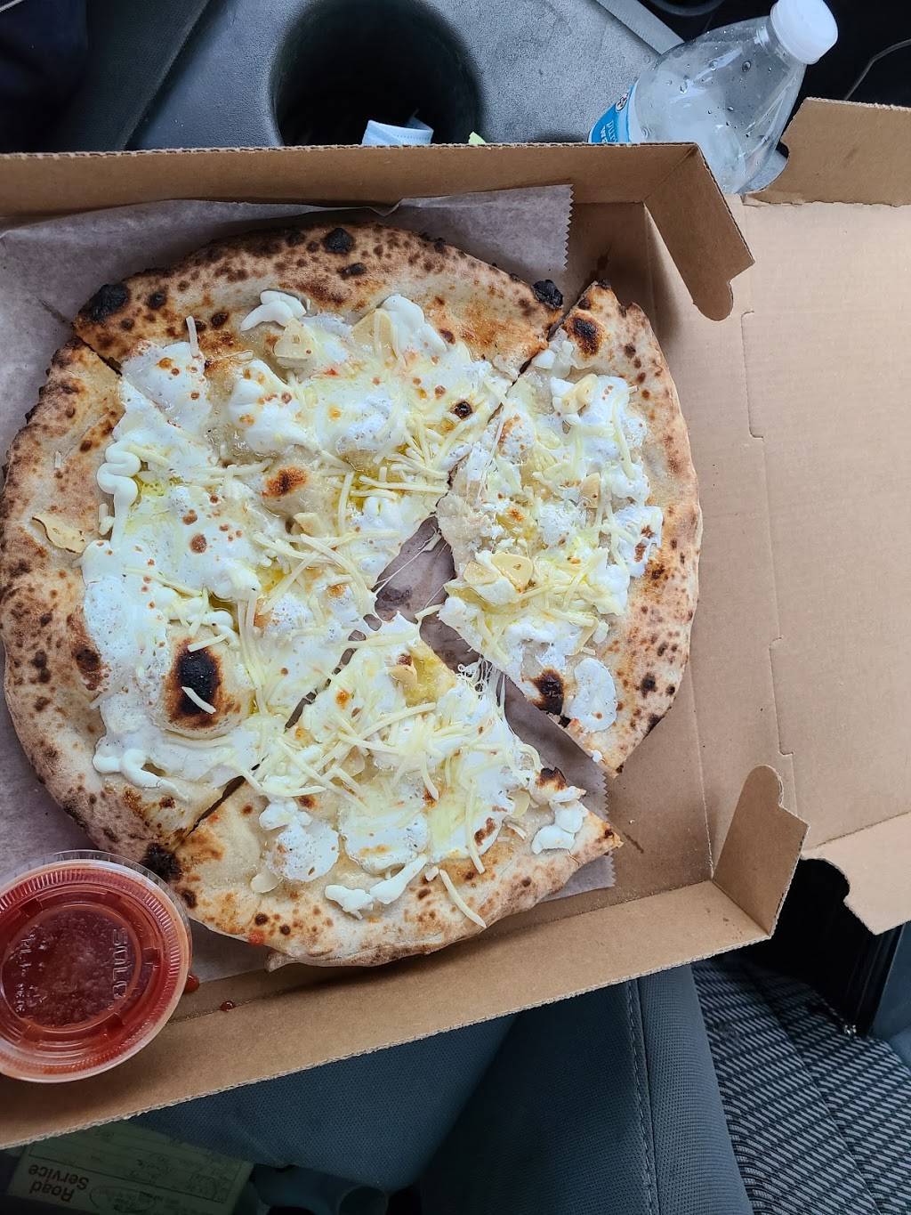 Mondo Kosher Wood Fired Pizza | restaurant | 509 Avenue P, Brooklyn, NY 11230, USA | 3477025711 OR +1 347-702-5711