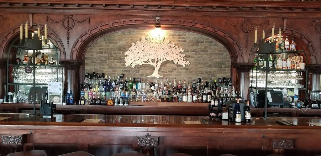 Tasting Room at Walkers Bluff | restaurant | 14250 Meridian Rd, Carterville, IL 62918, USA | 6189569900 OR +1 618-956-9900