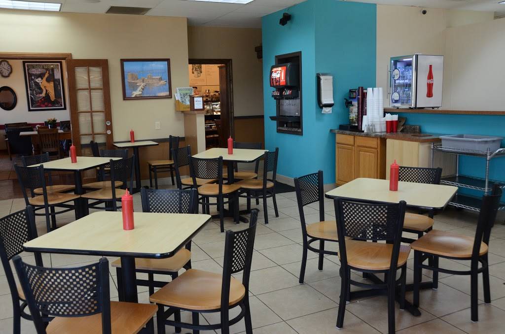 Pitaz Mediterranean and American Cuisine | restaurant | 1057 N Center Point Rd, Hiawatha, IA 52233, USA | 3193957482 OR +1 319-395-7482