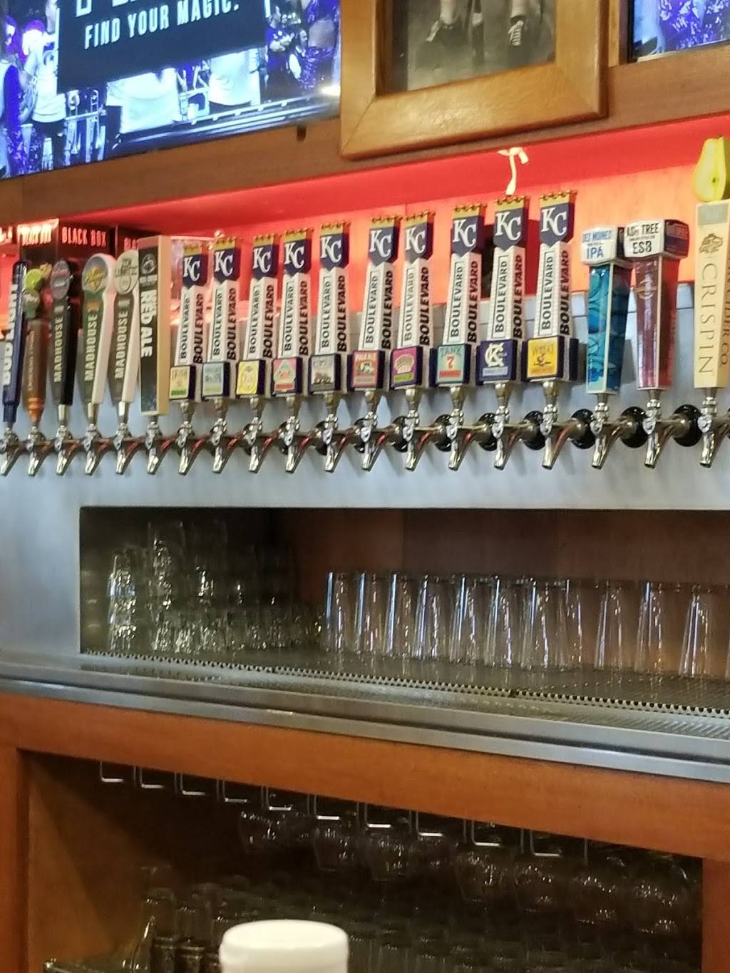 Trumans KC Pizza Tavern | restaurant | 400 SE 6th St, Des Moines, IA 50309, USA | 5152142759 OR +1 515-214-2759