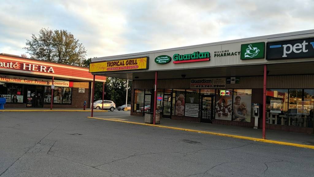 Fishys Tropical Grill | restaurant | 556 Montreal Rd, Ottawa, ON K1K 0T9, Canada | 6137465600 OR +1 613-746-5600