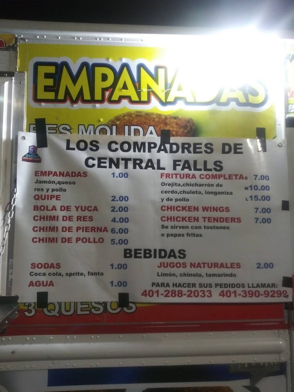 Los Compadres De Central Falls | restaurant | 345 Barton St, Pawtucket, RI 02860, USA | 4012882033 OR +1 401-288-2033