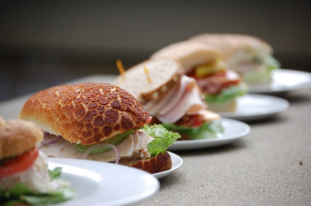 Lees Deli | meal takeaway | 4200 Bohannon Dr, Menlo Park, CA 94025, USA | 6503224200 OR +1 650-322-4200