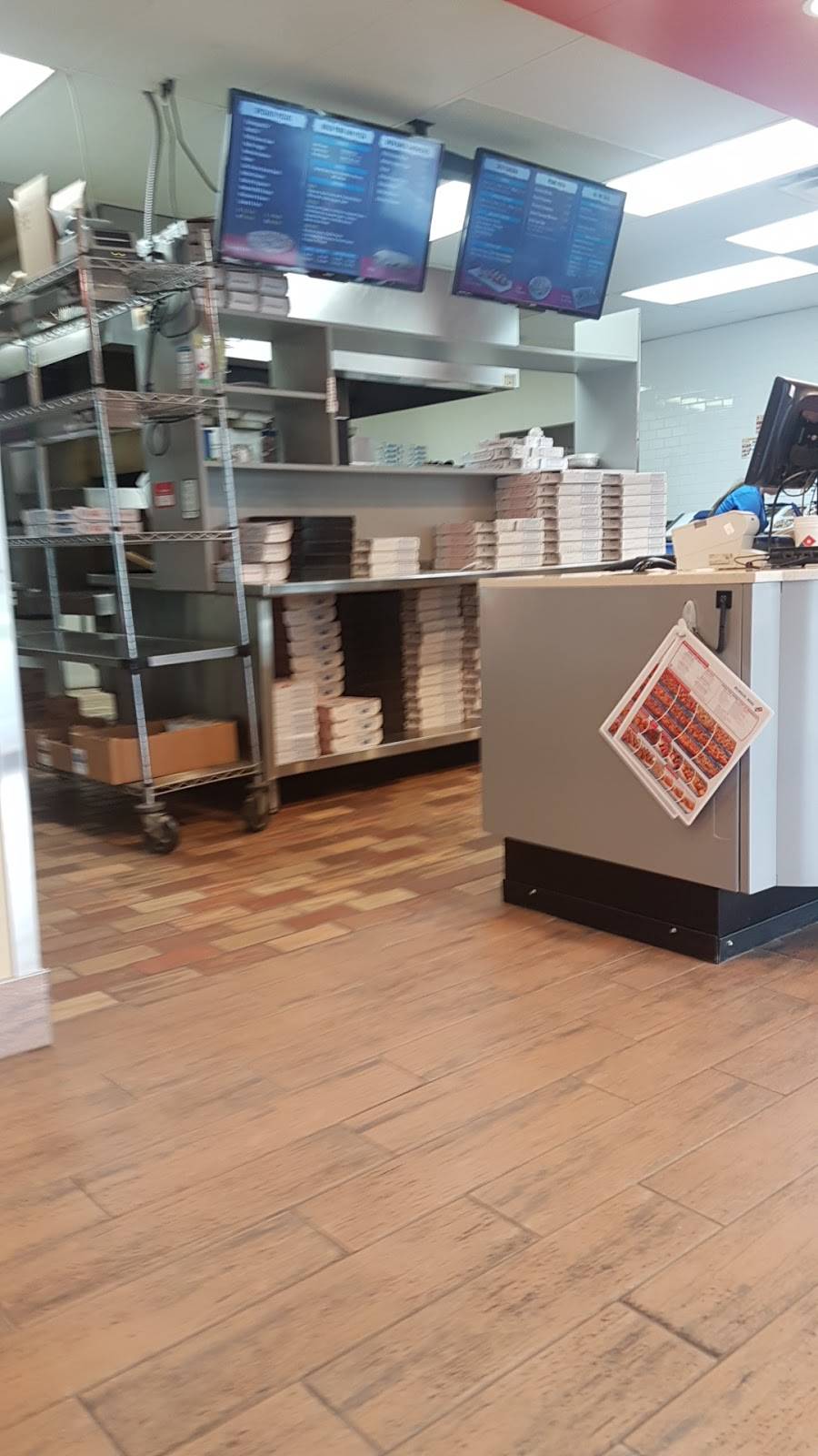 Dominos Pizza | meal delivery | 801 S Wayne St, Angola, IN 46703, USA | 2606653880 OR +1 260-665-3880