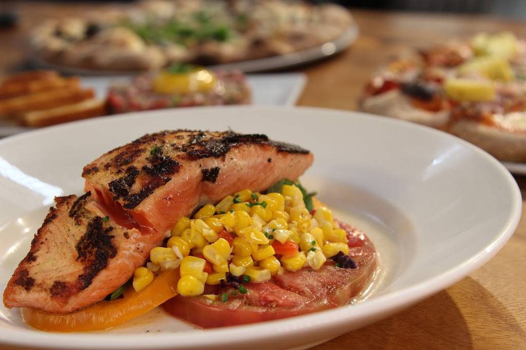 Broderick Roadhouse | restaurant | 6241 Fair Oaks Blvd, Carmichael, CA 95608, USA | 9165505080 OR +1 916-550-5080