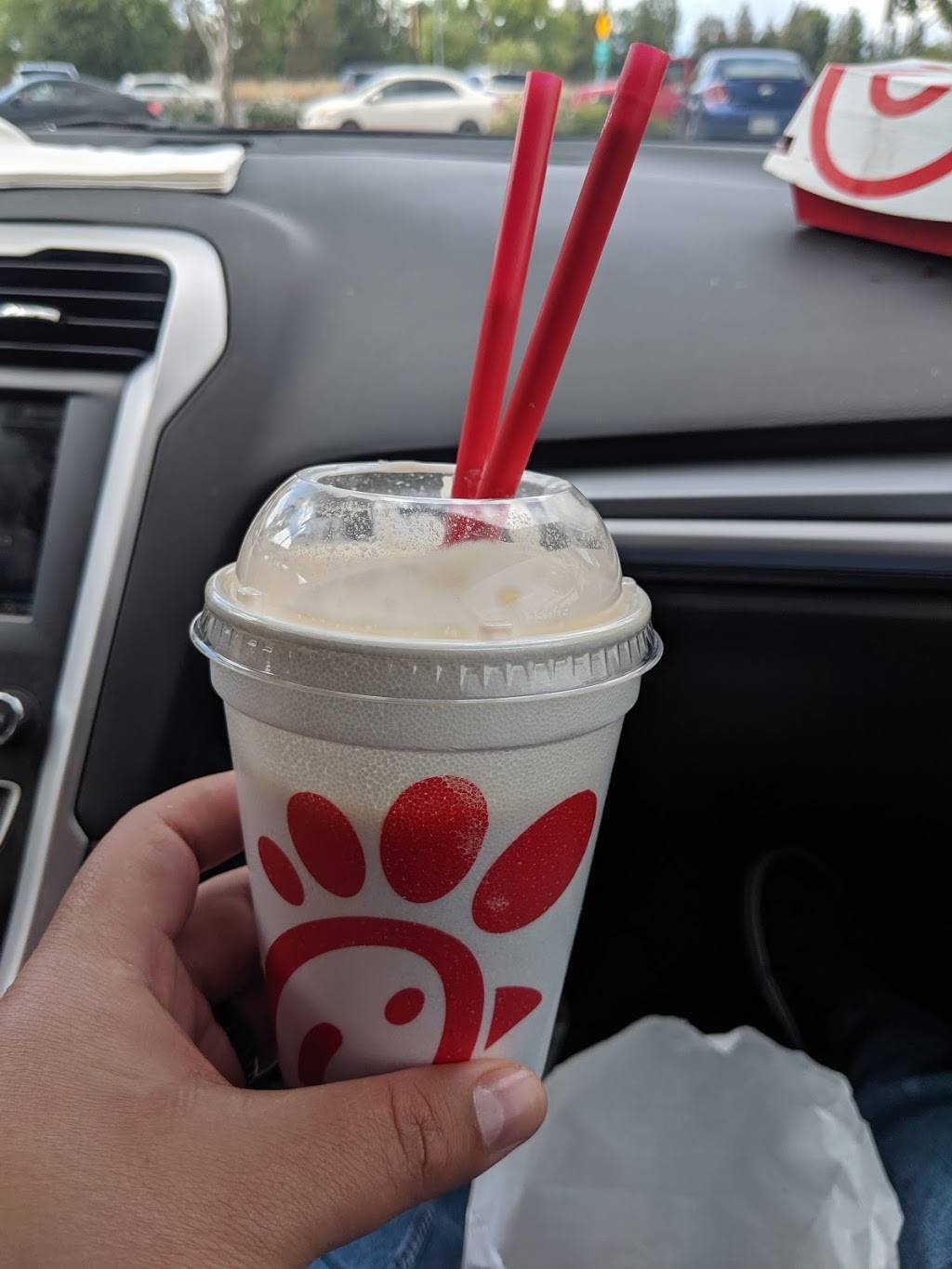 Chick-fil-A | restaurant | 8040 N Blackstone Ave, Fresno, CA 93720, USA | 5594323622 OR +1 559-432-3622