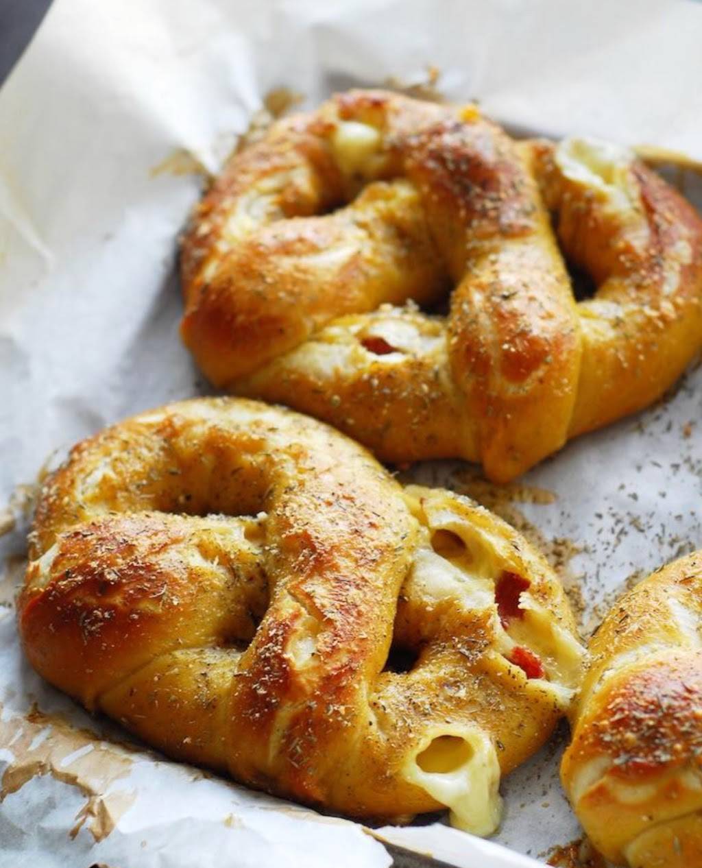 Jerusalem II Pizza | restaurant | 1424 Avenue M, Brooklyn, NY 11230, USA | 7186454753 OR +1 718-645-4753