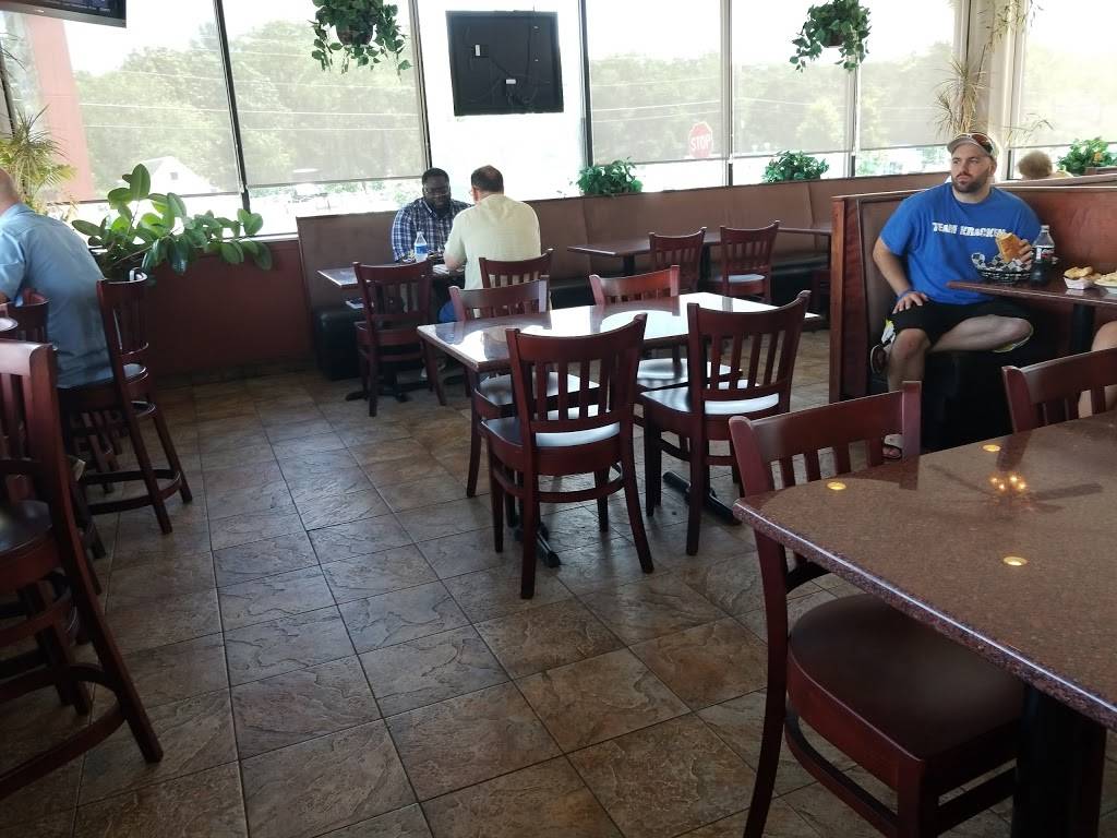 Athens Pizza & Family Restaurant | restaurant | 1035 Central St, Leominster, MA 01453, USA | 9785341114 OR +1 978-534-1114