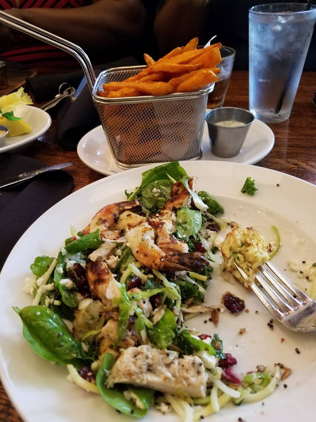 George Martins Grillfire | restaurant | 7793 Arundel Mills Blvd, Hanover, MD 21076, USA | 4107992883 OR +1 410-799-2883