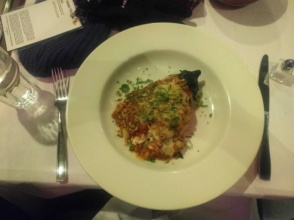 Reefs Restaurant | restaurant | Club, 7720 Royal St East, Park City, UT 84060, USA | 4356580323 OR +1 435-658-0323