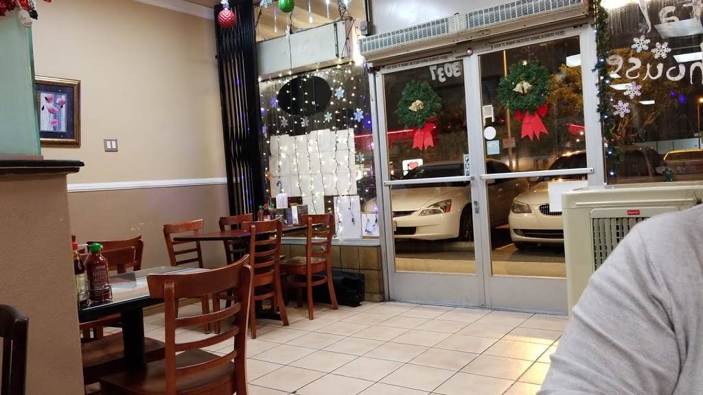 Pho Crystal | restaurant | 3037 S Bristol St, Santa Ana, CA 92704, USA | 7146681312 OR +1 714-668-1312