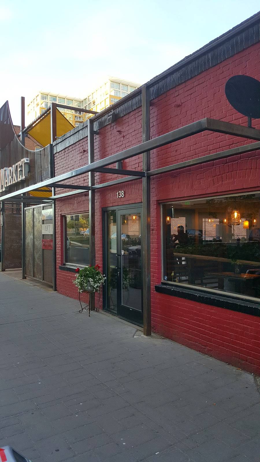 Sabrina’s West Street Kitchen | restaurant | 138 West St, Reno, NV 89501, USA | 7756839378 OR +1 775-683-9378