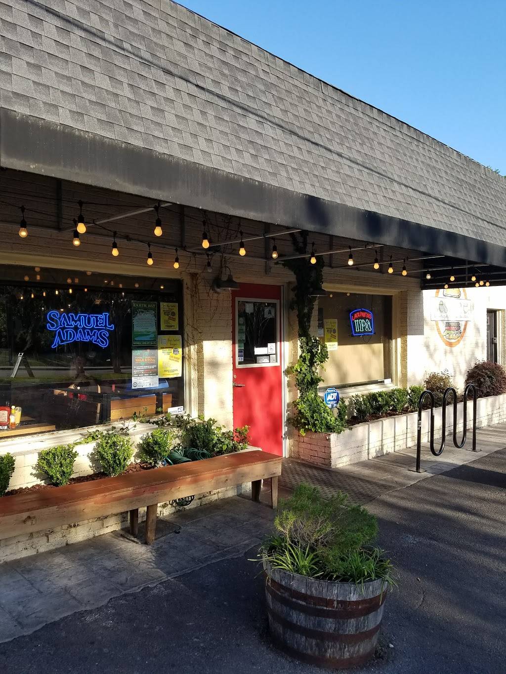 Sesame Burgers & Beer | restaurant | 4726 Spruill Ave, North Charleston, SC 29405, USA | 8435544903 OR +1 843-554-4903