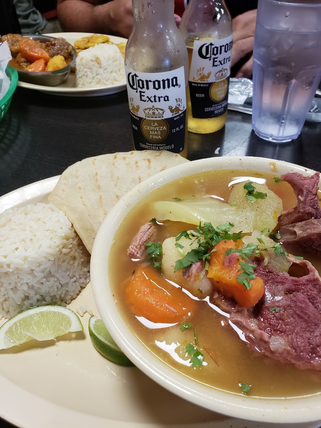 Nueva San Salvador #4 | restaurant | 1147 NW 22nd Ave, Miami, FL 33125, USA | 3056434202 OR +1 305-643-4202