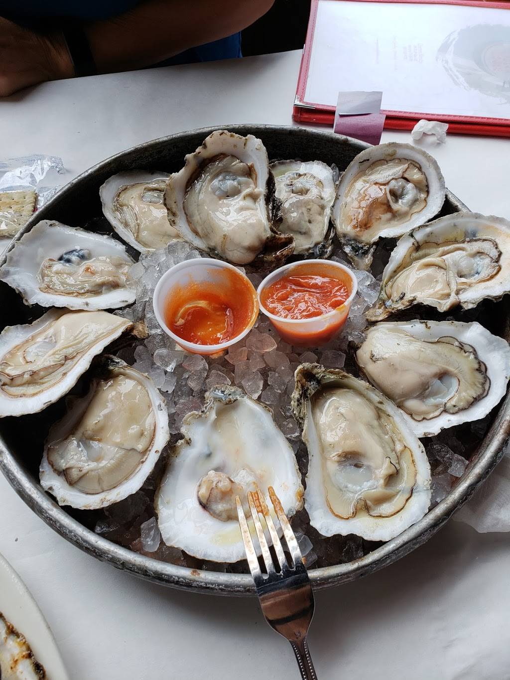 Pearls Oyster House | restaurant | 299 S Main St, Memphis, TN 38103, USA | 9015229070 OR +1 901-522-9070