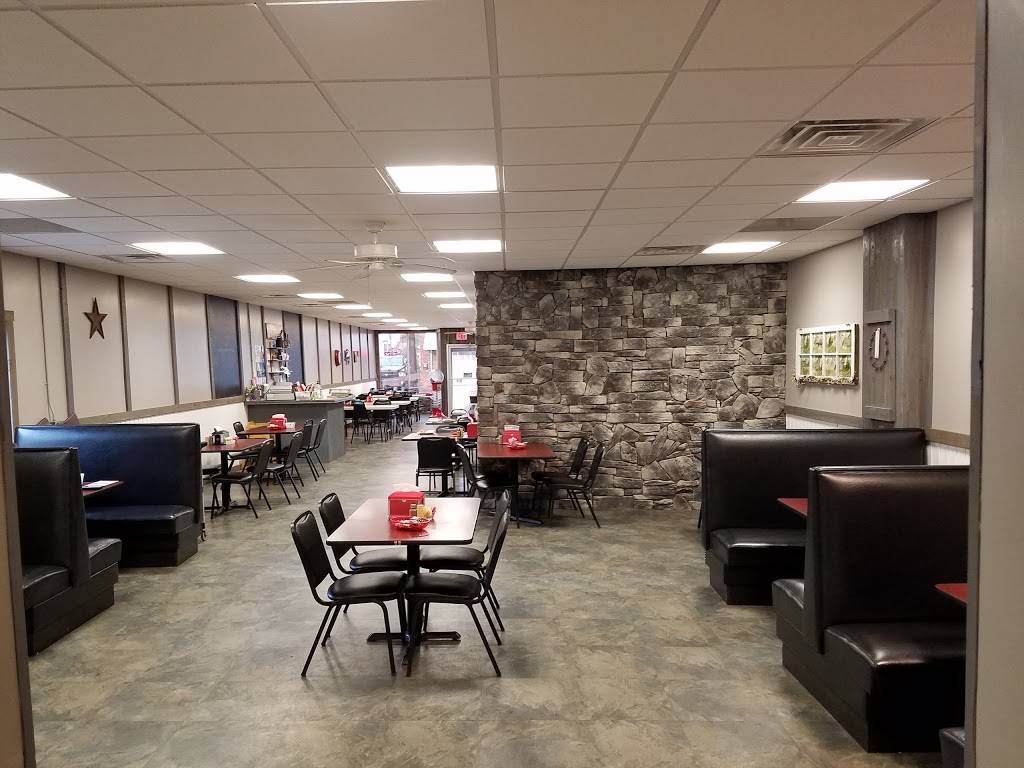 Cornerstone Café | restaurant | 19 E Main St, Glenville, WV 26351, USA | 3044627454 OR +1 304-462-7454