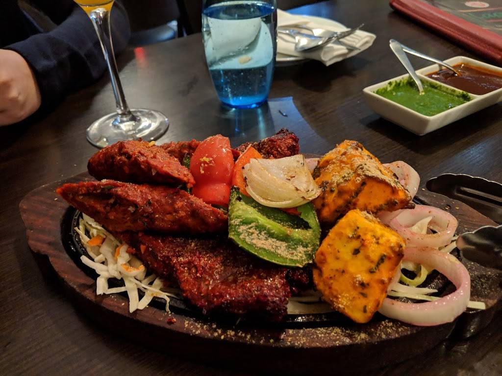 Lageez Authentic Indian Cusine | restaurant | 641 Pharmacy Ave, Scarborough, ON M1L 3H3, Canada | 4162857999 OR +1 416-285-7999