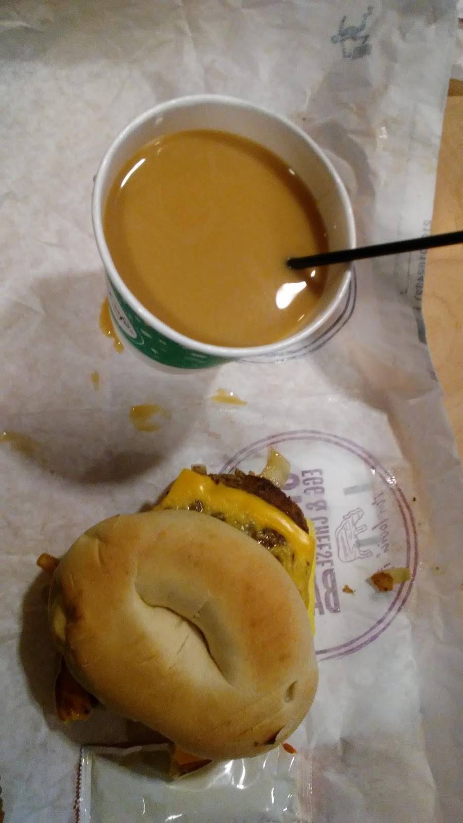 McDonalds | meal takeaway | 3009 Gallows Rd, Falls Church, VA 22042, USA | 7035733049 OR +1 703-573-3049