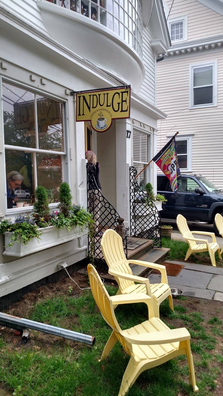 Indulge Coffee and Sandwich Co. | cafe | 17 High St, Stonington, CT 06378, USA | 8604158575 OR +1 860-415-8575