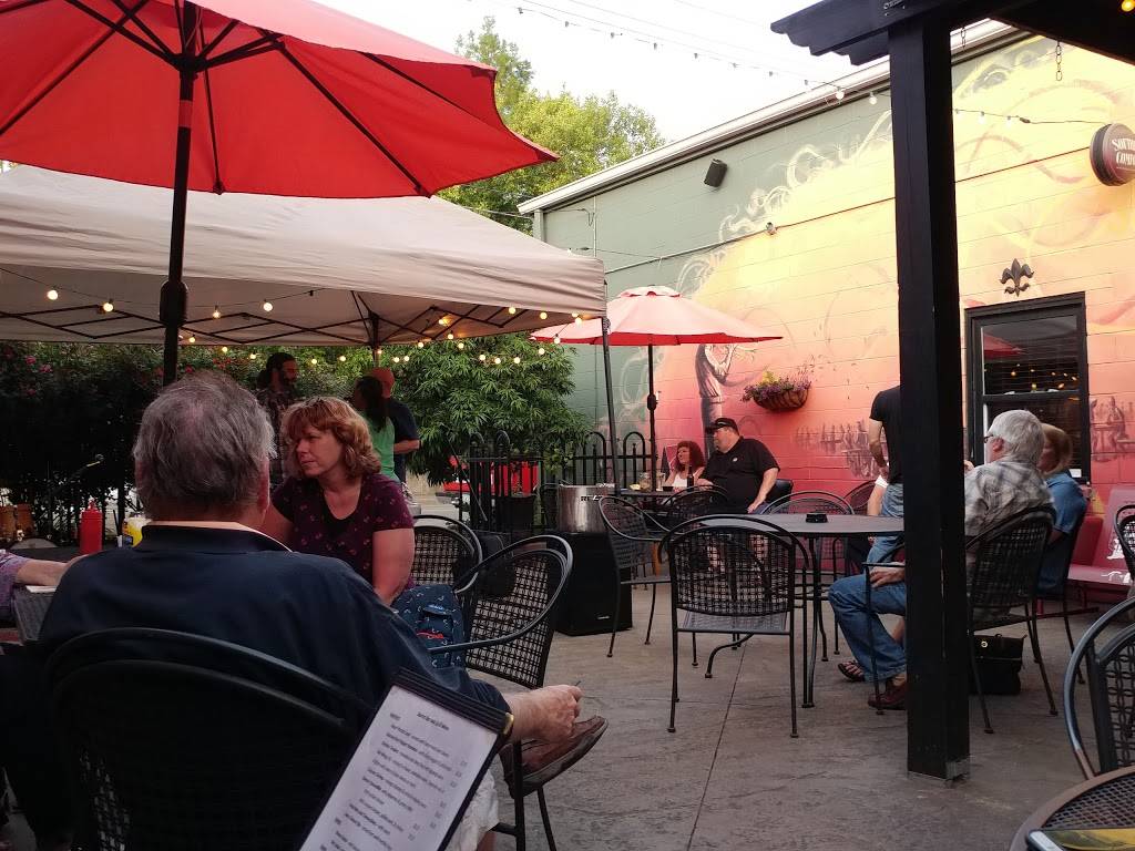 Barret Bar & Grill | restaurant | 1012 Barret Ave, Louisville, KY 40204, USA | 5024589640 OR +1 502-458-9640