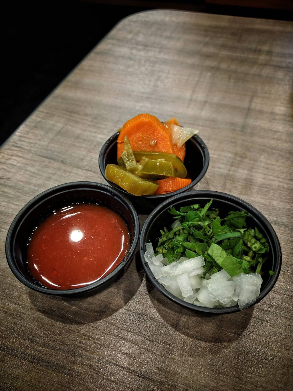 Miguel’s Jr | restaurant | 2855 El Camino Real, Tustin, CA 92782, USA | 7142024676 OR +1 714-202-4676