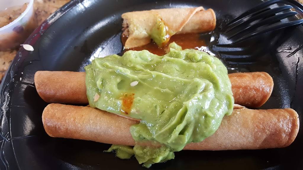 Federicos Mexican Food | restaurant | 7616 W Indian School Rd, Phoenix, AZ 85033, USA | 6238735856 OR +1 623-873-5856