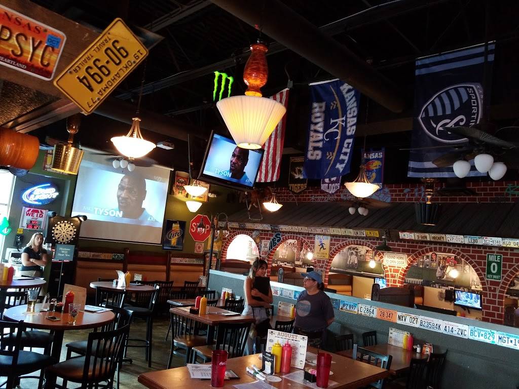 Knubs Pub | restaurant | 5386 Roberts St, Shawnee, KS 66226, USA | 9134415682 OR +1 913-441-5682