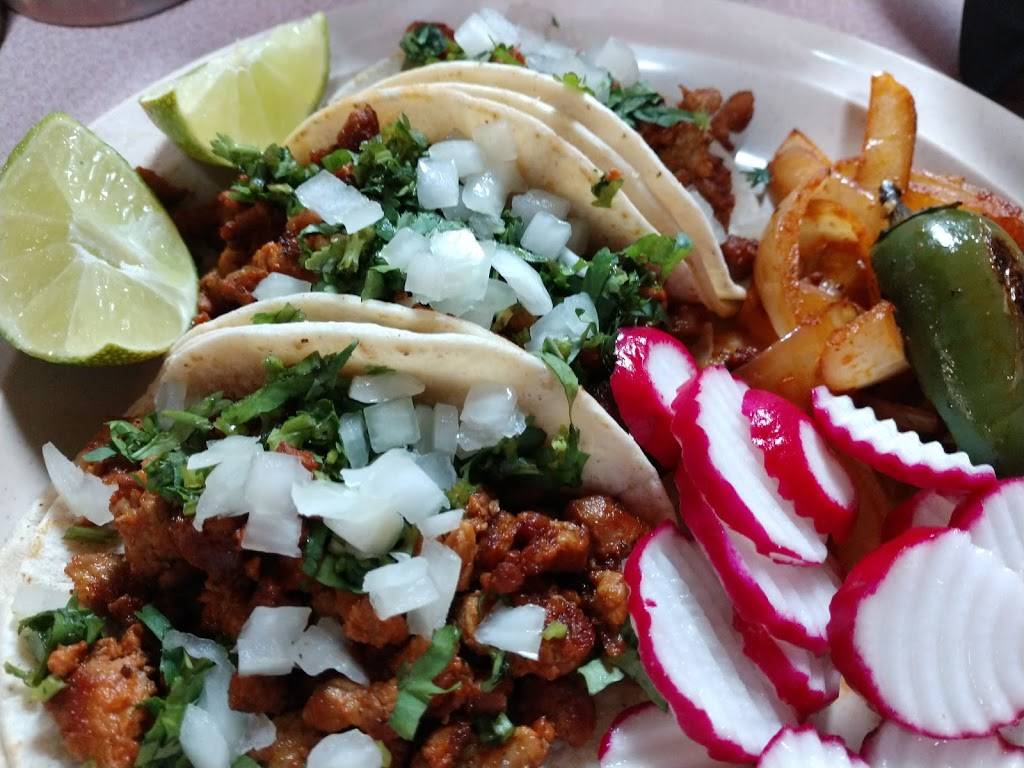 Taqueria Real Jacona | restaurant | 2308 SE 28th St, Bentonville, AR 72712, USA | 4792509813 OR +1 479-250-9813