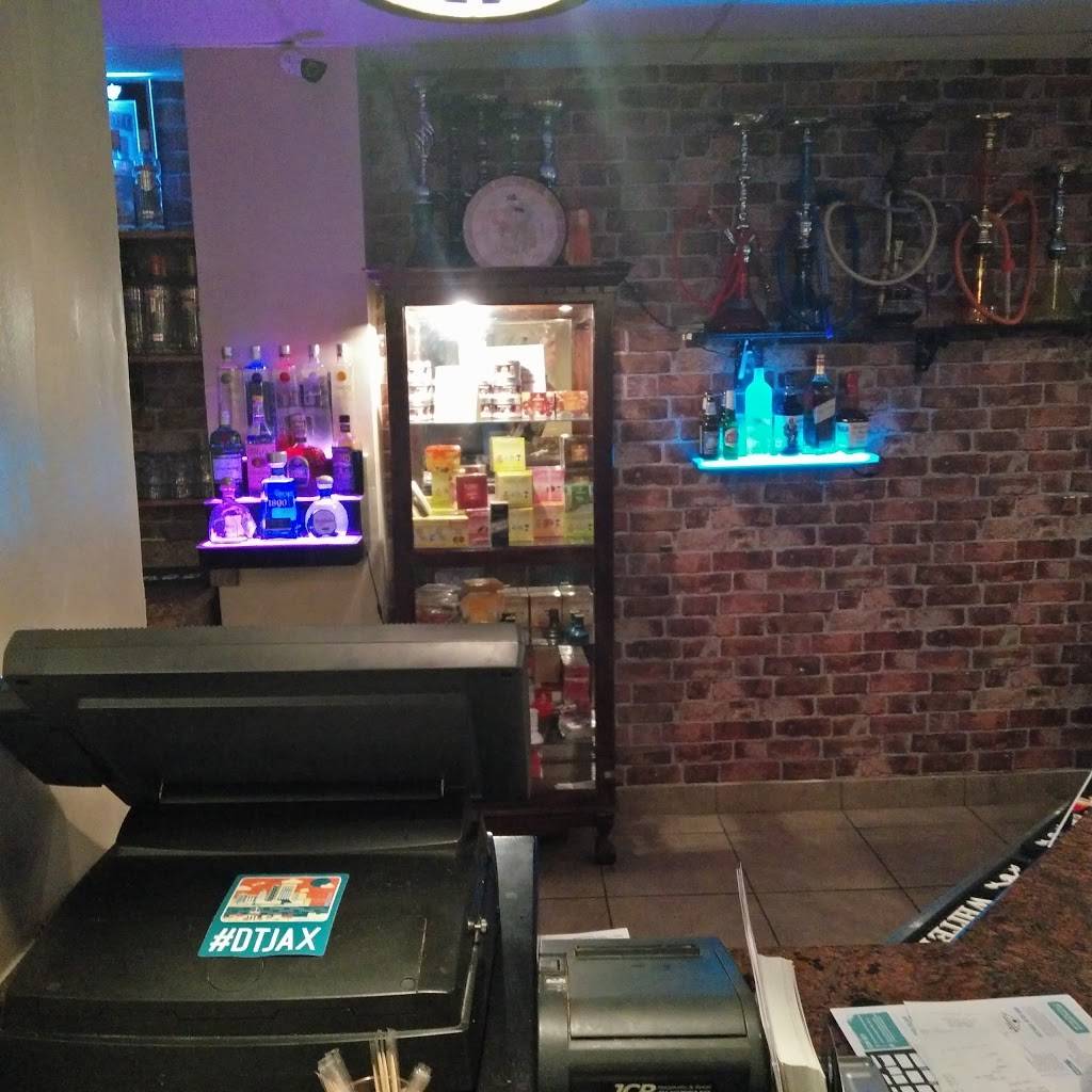 Zodiac Bar & Grill | restaurant | 120 W Adams St, Jacksonville, FL 32202, USA | 9043548283 OR +1 904-354-8283