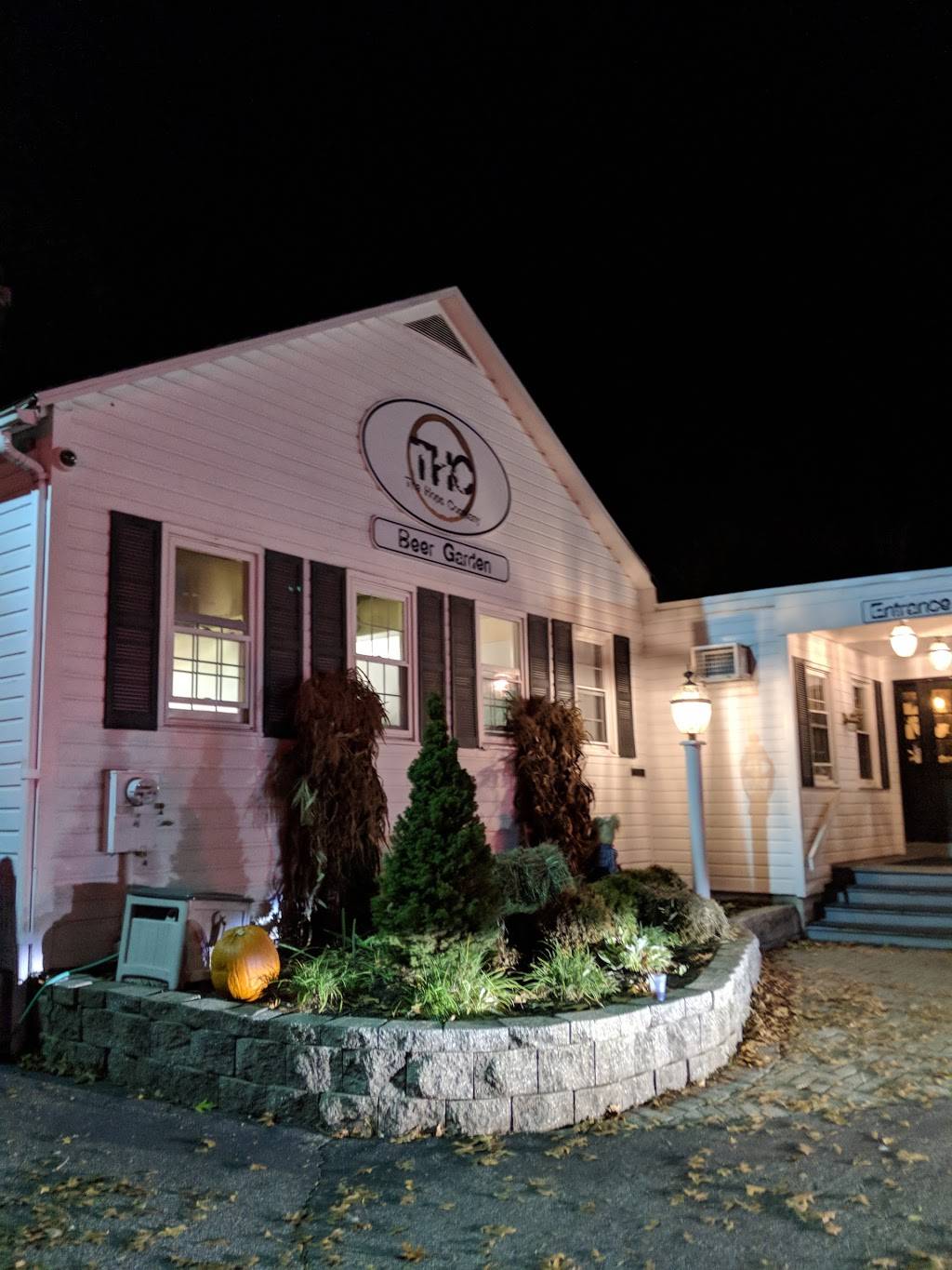 THC The Hops Company | restaurant | 77 Sodom Ln, Derby, CT 06418, USA | 2037341616 OR +1 203-734-1616