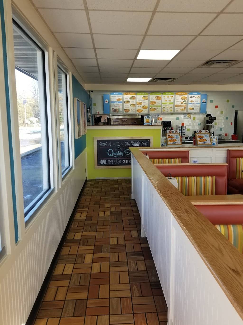 Captain Ds | restaurant | 1200 Covert Ave, Evansville, IN 47713, USA | 8124233731 OR +1 812-423-3731