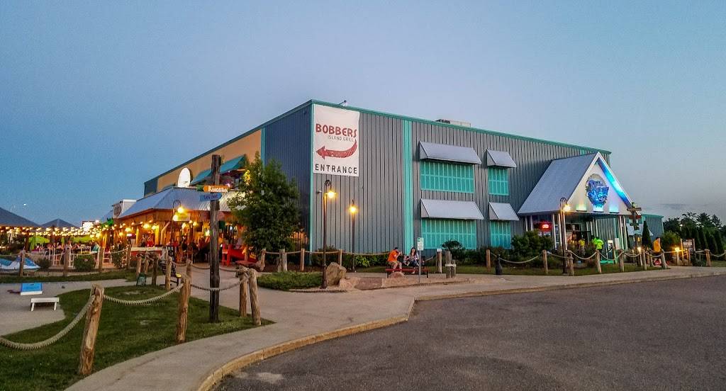 Bobbers Island Grill | restaurant | 750 Wisconsin Dells Pkwy S, Wisconsin Dells, WI 53965, USA | 6082541800 OR +1 608-254-1800
