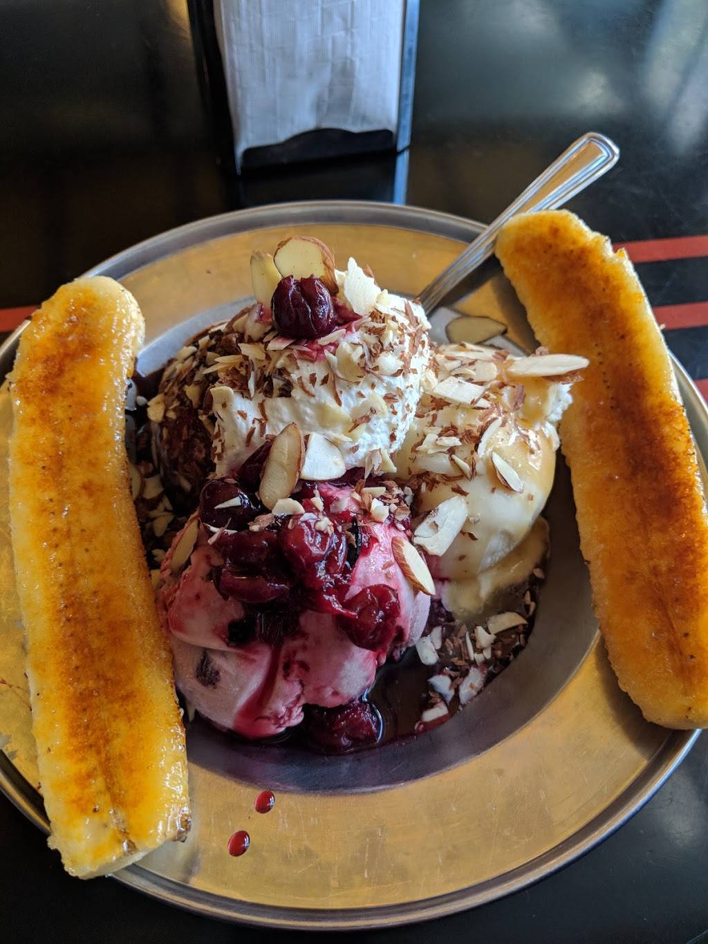 BurgerMeister | restaurant | 86 Carl St, San Francisco, CA 94117, USA | 4155661274 OR +1 415-566-1274