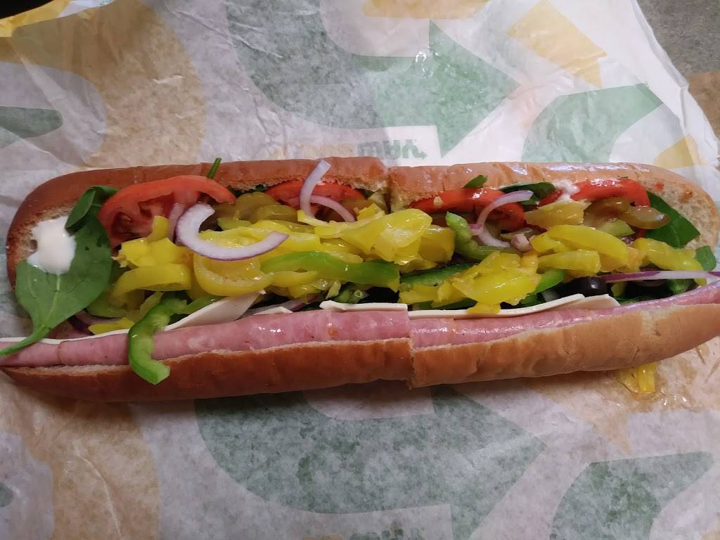 Subway Restaurants | restaurant | 13641 Central Ave Unit L, Chino, CA 91710, USA | 9094642229 OR +1 909-464-2229