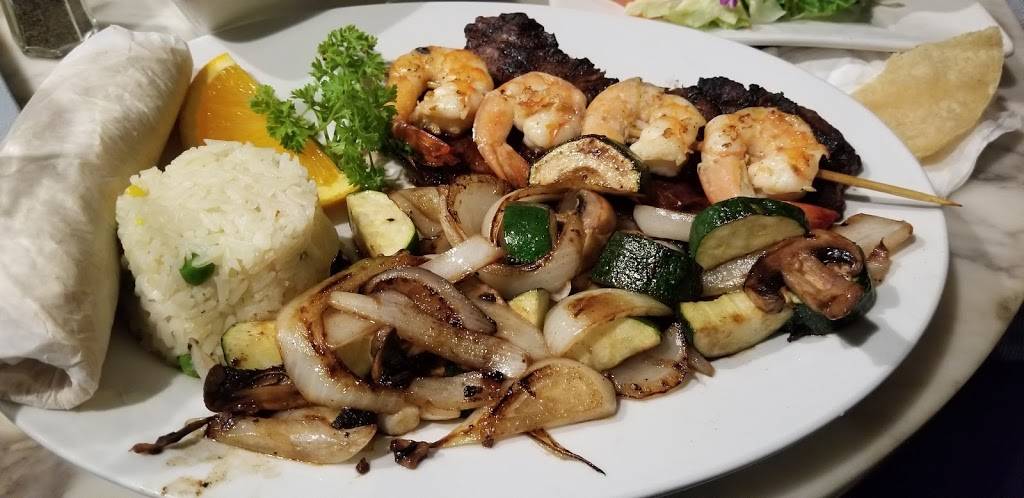 Karinas Mexican Seafood | restaurant | 89 Bonita Rd, Chula Vista, CA 91910, USA | 6196511000 OR +1 619-651-1000