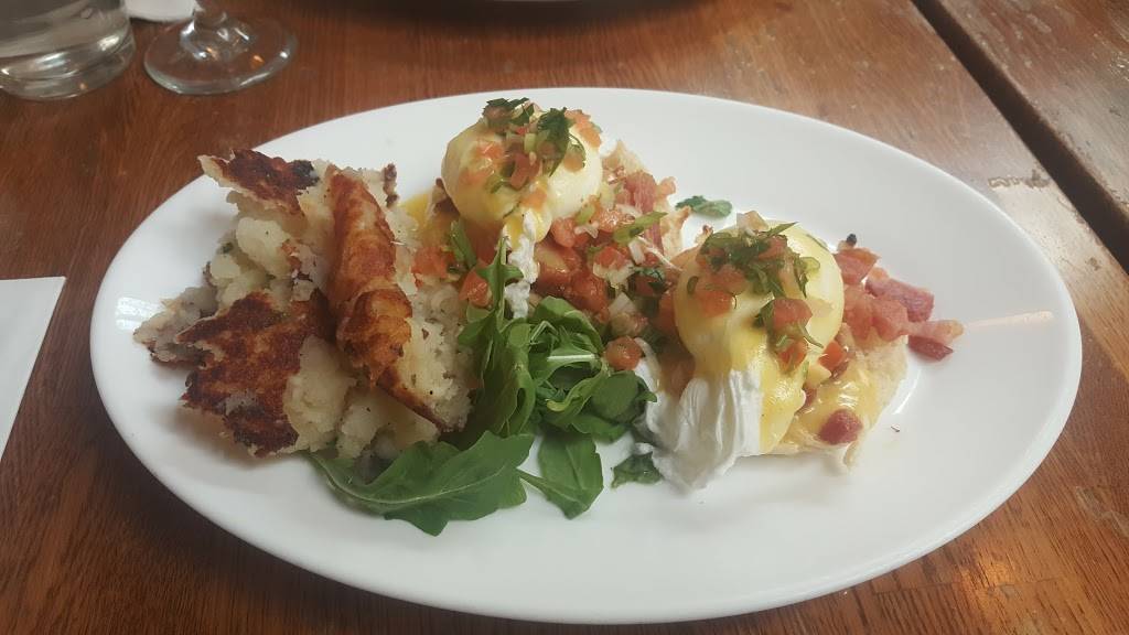 Jack & Nellies | restaurant | 10825 Ascan Ave, Forest Hills, NY 11375, USA | 7182682696 OR +1 718-268-2696