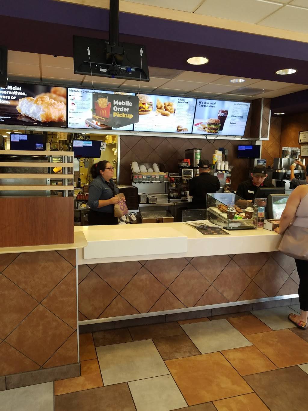 McDonalds | cafe | 5931 Fort Dr, Centreville, VA 20120, USA | 7032662741 OR +1 703-266-2741